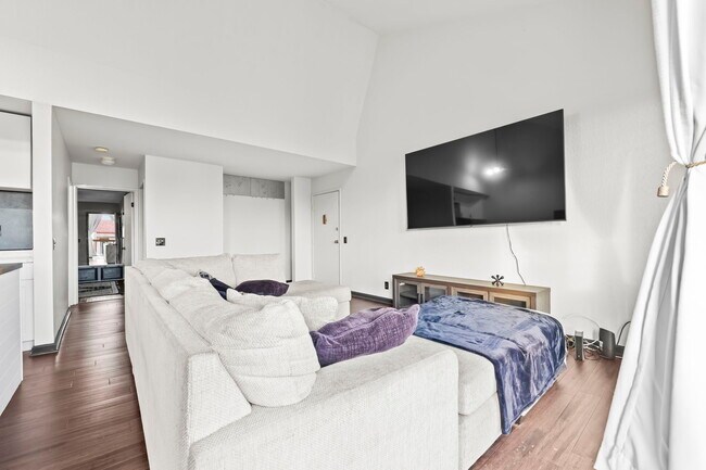 Building Photo - 84-621-755 Ala Mahiku St