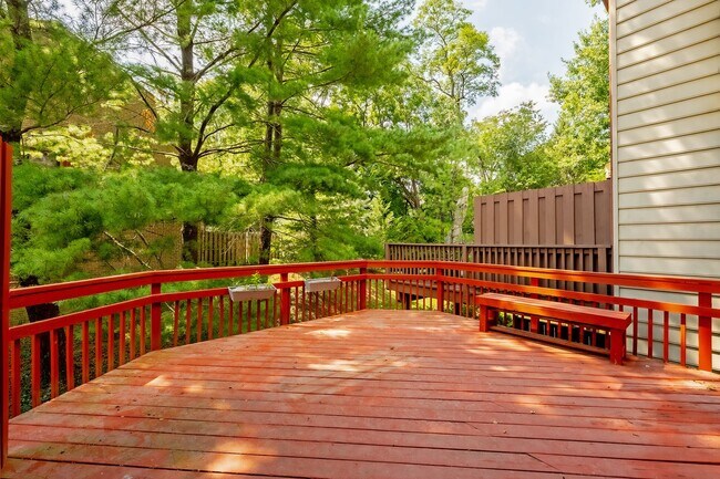 Building Photo - Great 3br 2.5 Bath Townhome in Rockville MD