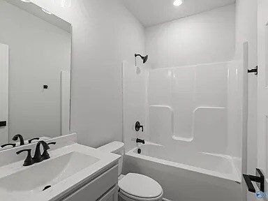 Building Photo - 113 Striker Ln