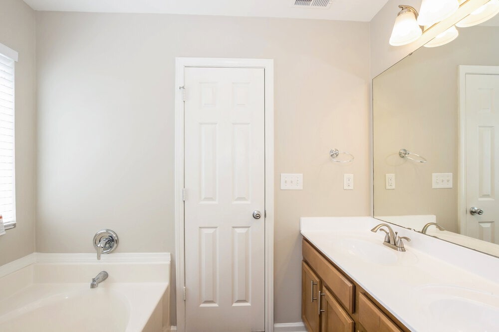 Building Photo - 5929 Brookfield Pointe Dr