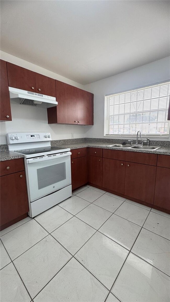 Building Photo - 3039 NW 204th Terrace