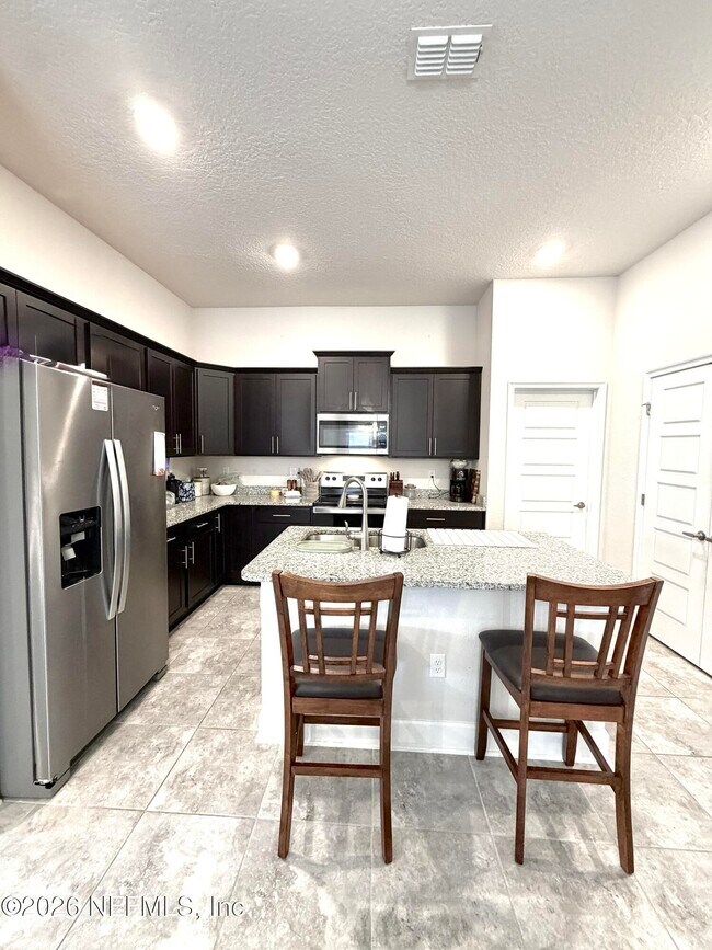 Building Photo - 3085 Laurel Springs Dr