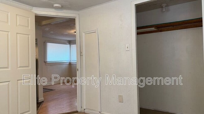 Building Photo - 1506 1/2 Spruce St