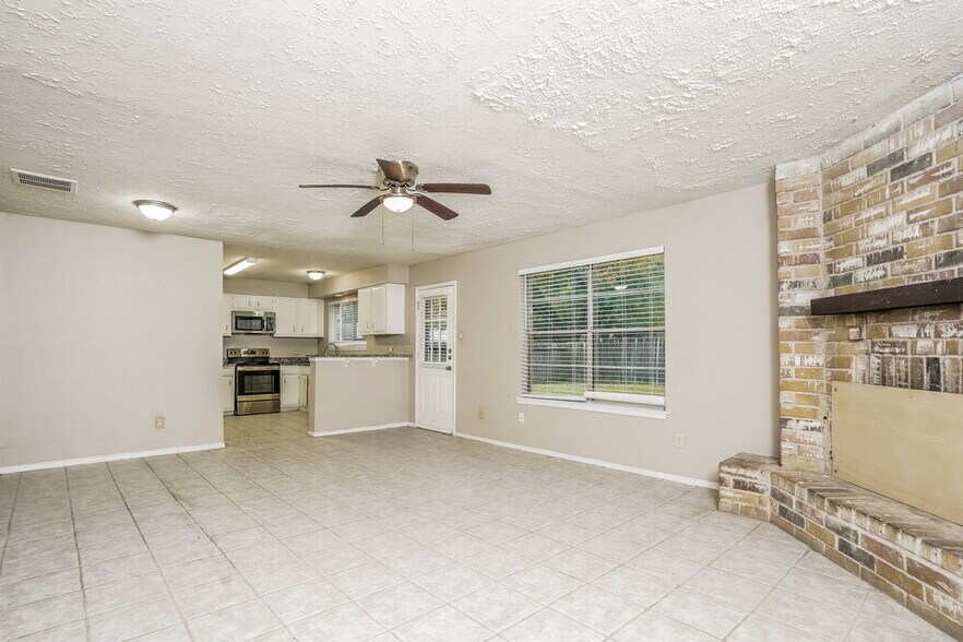 Building Photo - 6403 Bazel Brook Dr