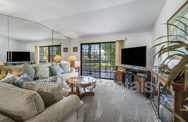 Primary Photo - 2701 E Mesquite Ave