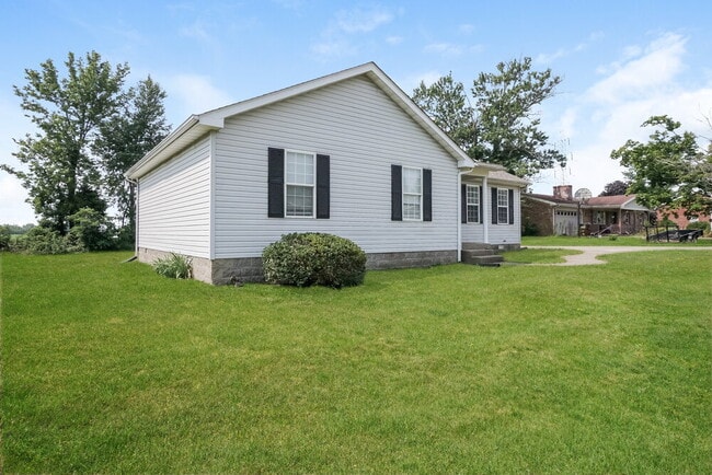 Building Photo - 127 Agin Way