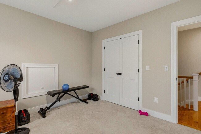 Building Photo - 40 Sage Ln