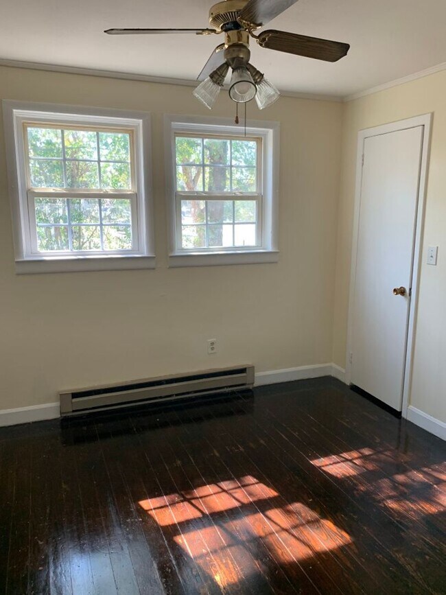 Building Photo - 100 Spring Ave