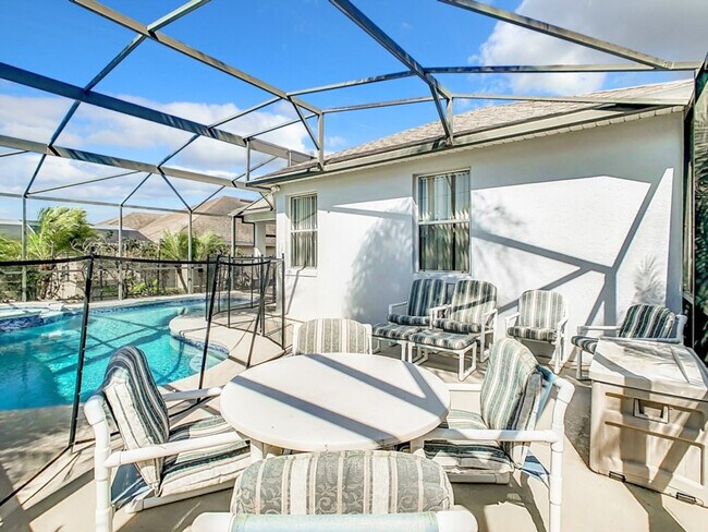 Building Photo - 846 Orista Dr