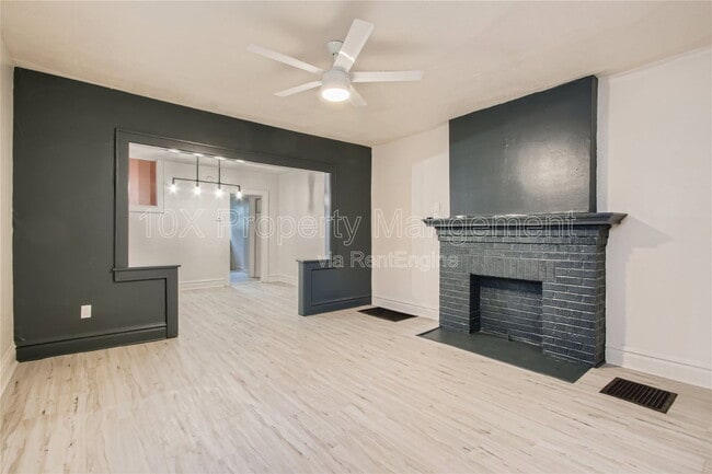 Building Photo - 1097 E 16th Ave