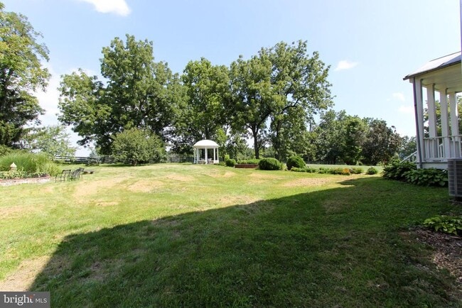 Building Photo - 568 Smithfield Ln