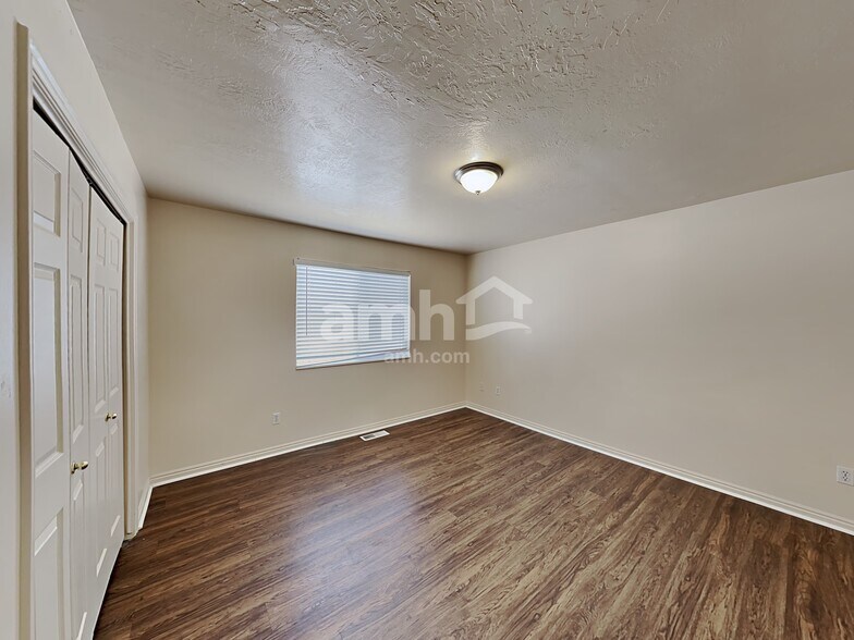 Building Photo - 7658 Snowy Owl Rd