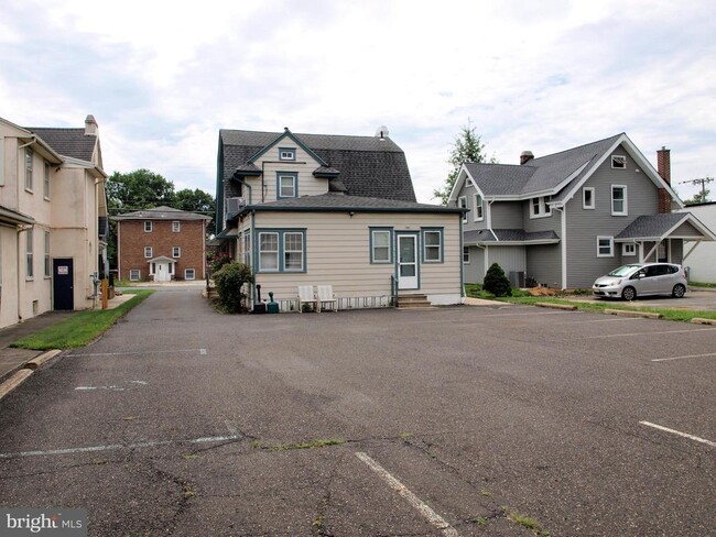 Building Photo - 407 White Horse Pike