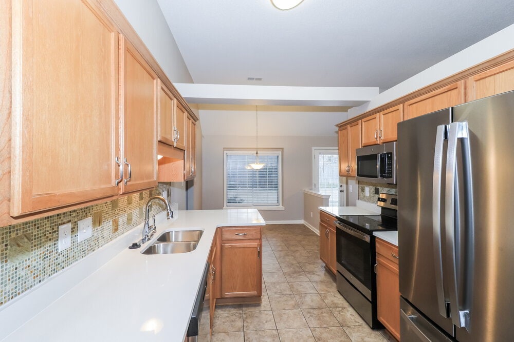 Building Photo - 1531 Carlton Ridge Dr