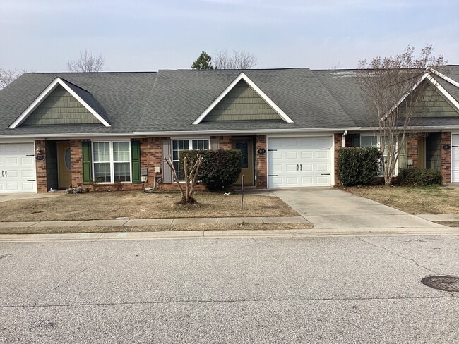 Building Photo - 853 Bryan Cir