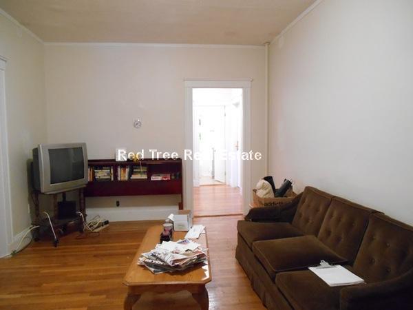 Building Photo - 40 Orchard Rd