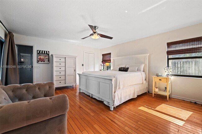 Building Photo - 410 Sailboat Cir