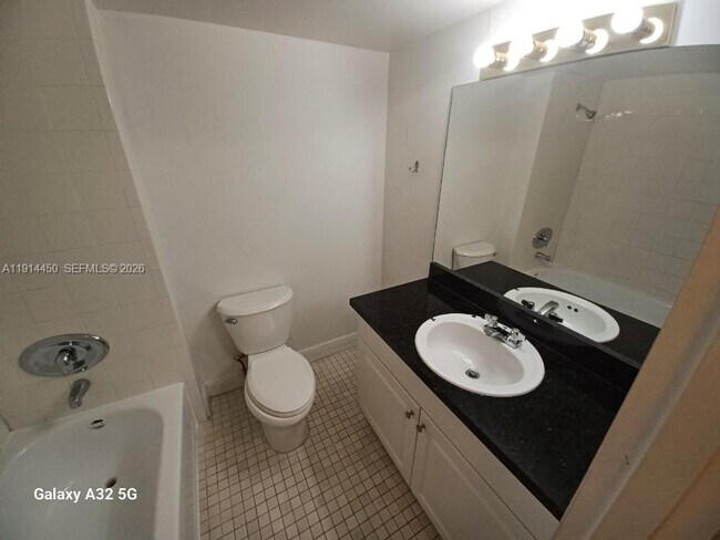 Building Photo - 4330 NW 79th Ave