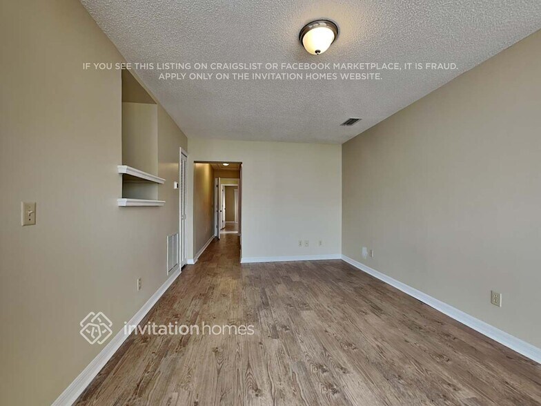 Building Photo - 994 Shenandoah Ave