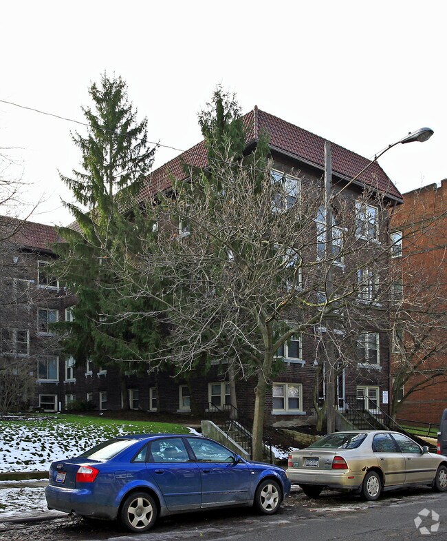 Building Photo - 2742-2750 Hampshire Rd