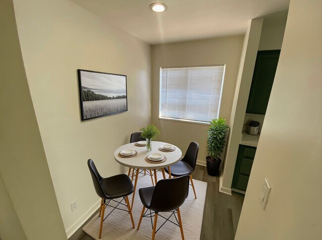 Building Photo - Brand New Spacious Oakland Hills home