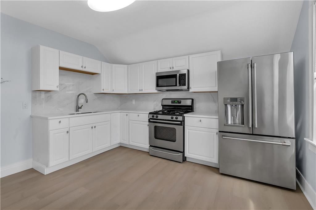 Building Photo - 131 Wendell St