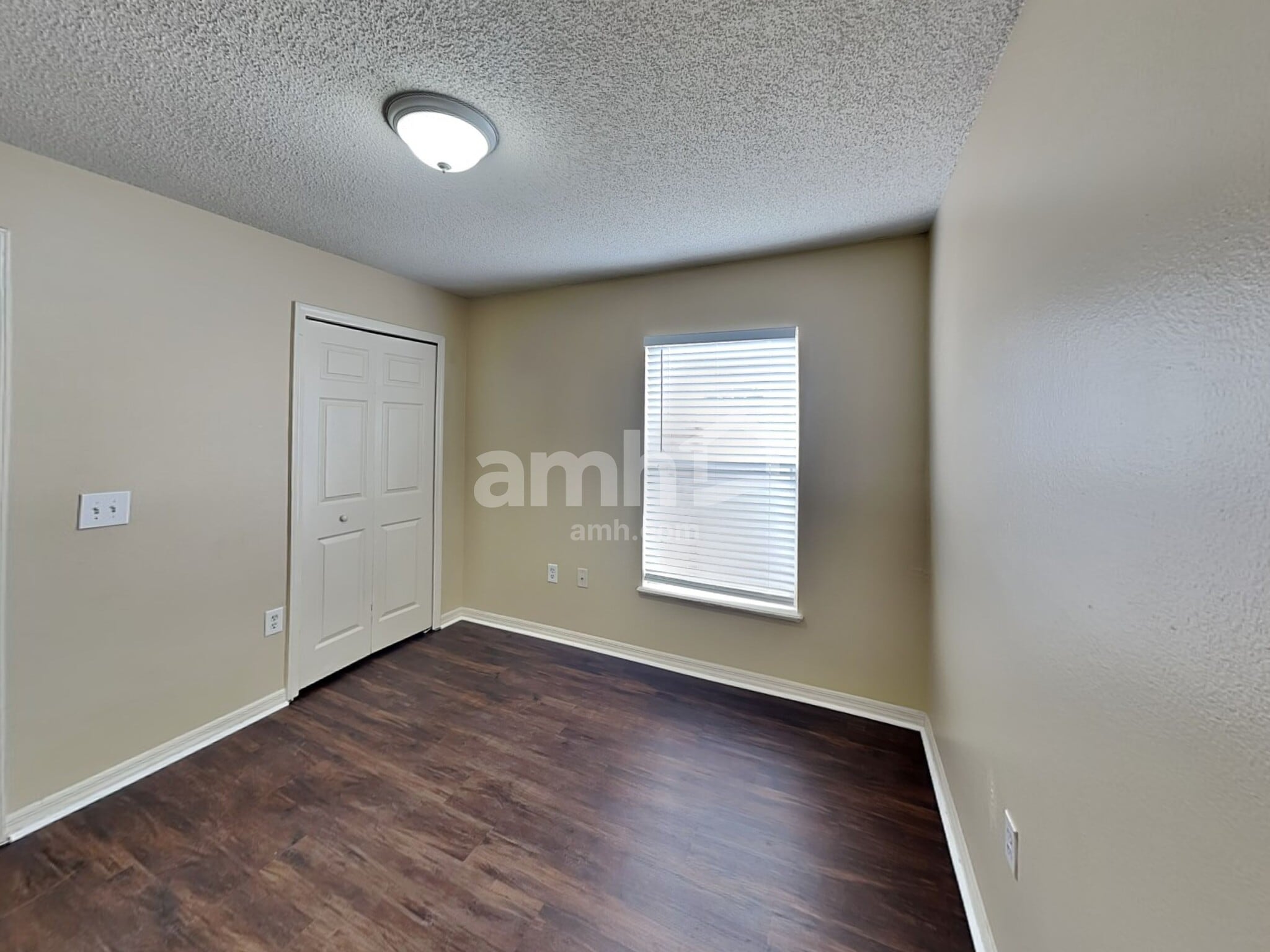 Building Photo - 12605 Parkbury Dr