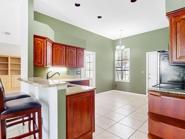Building Photo - 3943 Ocita Dr