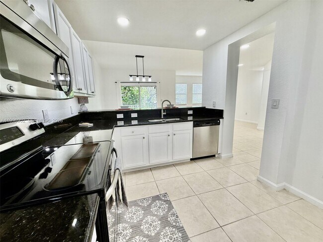 Building Photo - 11503 NW 89th St