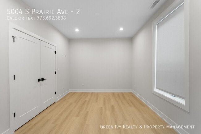 Building Photo - 5004 S Prairie Ave