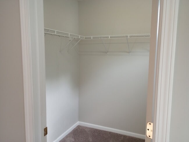 Building Photo - 108 Lacombe Ct