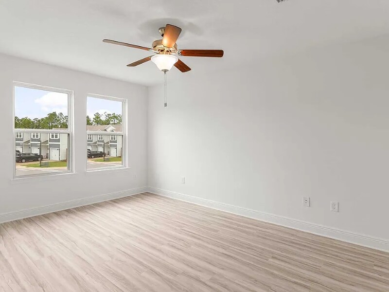 Building Photo - 47 Mamba Ln