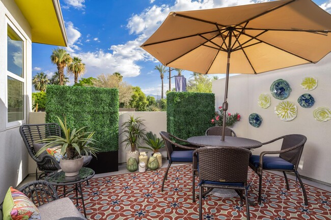 Building Photo - 74300 Country Club Dr