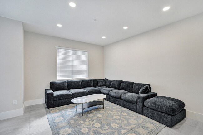 Building Photo - 3600 NW 5th Terrace