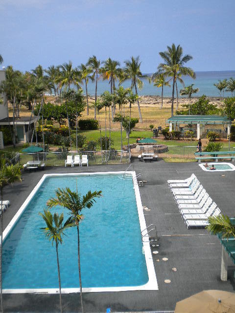 Building Photo - One bedroom Makaha Surfside