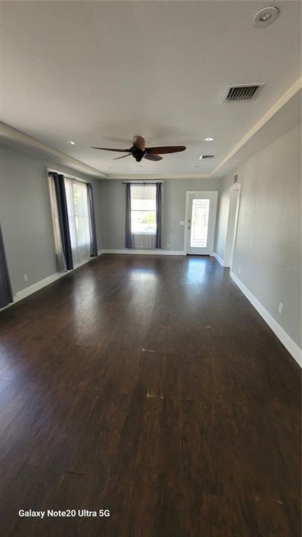 Building Photo - 801 E Osborne Ave