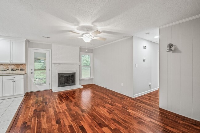 Building Photo - (Coming Soon) Move-in Ready 3 Bedroom Ranch!!