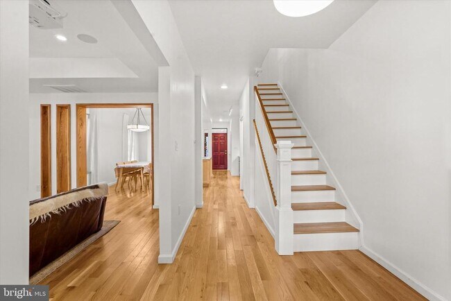 Building Photo - 4131 Illinois Ave NW