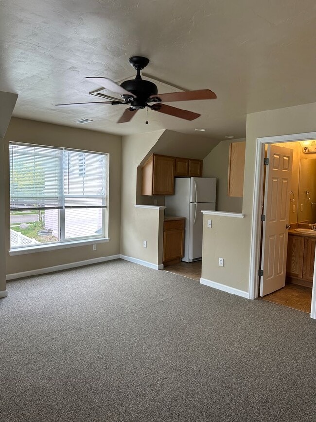 Building Photo - 4255 Fanning Pl