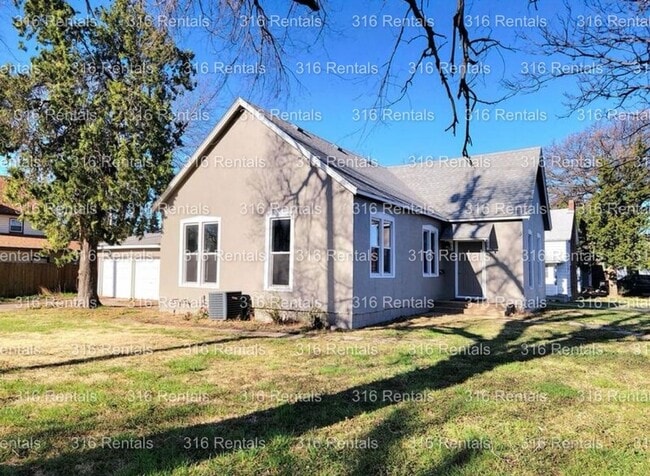 Building Photo - $1195 - 3 bed 1 bath - Single Family Home