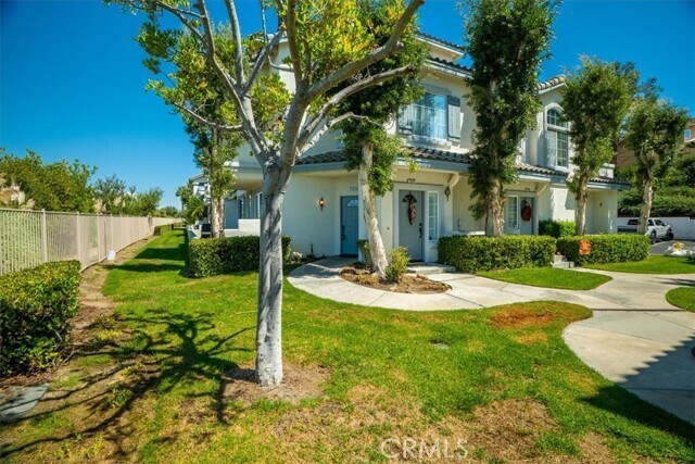 Building Photo - 7743 E Viewrim Dr