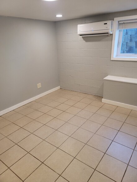 Rear Bedroom (Bed 1) - 327 S Hocker Ave