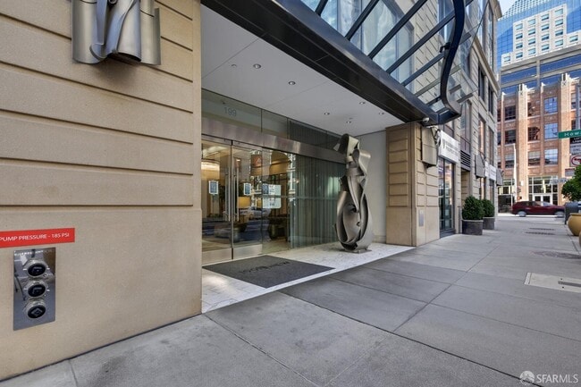 Building Photo - 199 New Montgomery St