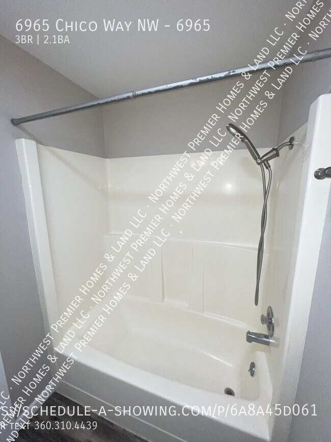 Building Photo - 6965 Chico Way NW