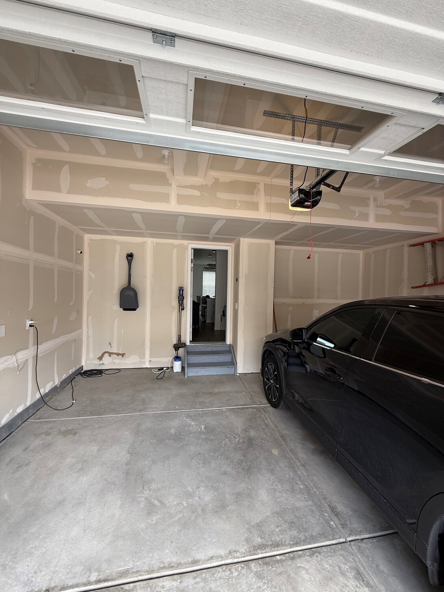 Building Photo - 8978 Woodmere Ct