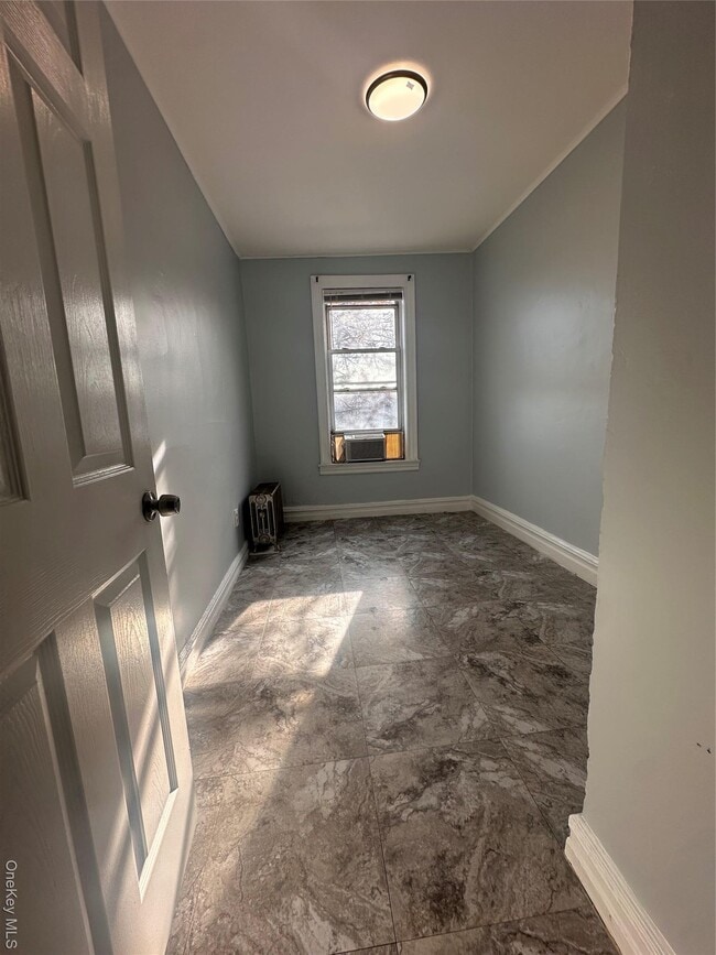 Building Photo - 110-11 101st Ave