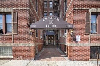 Building Photo - 6601 Broadway