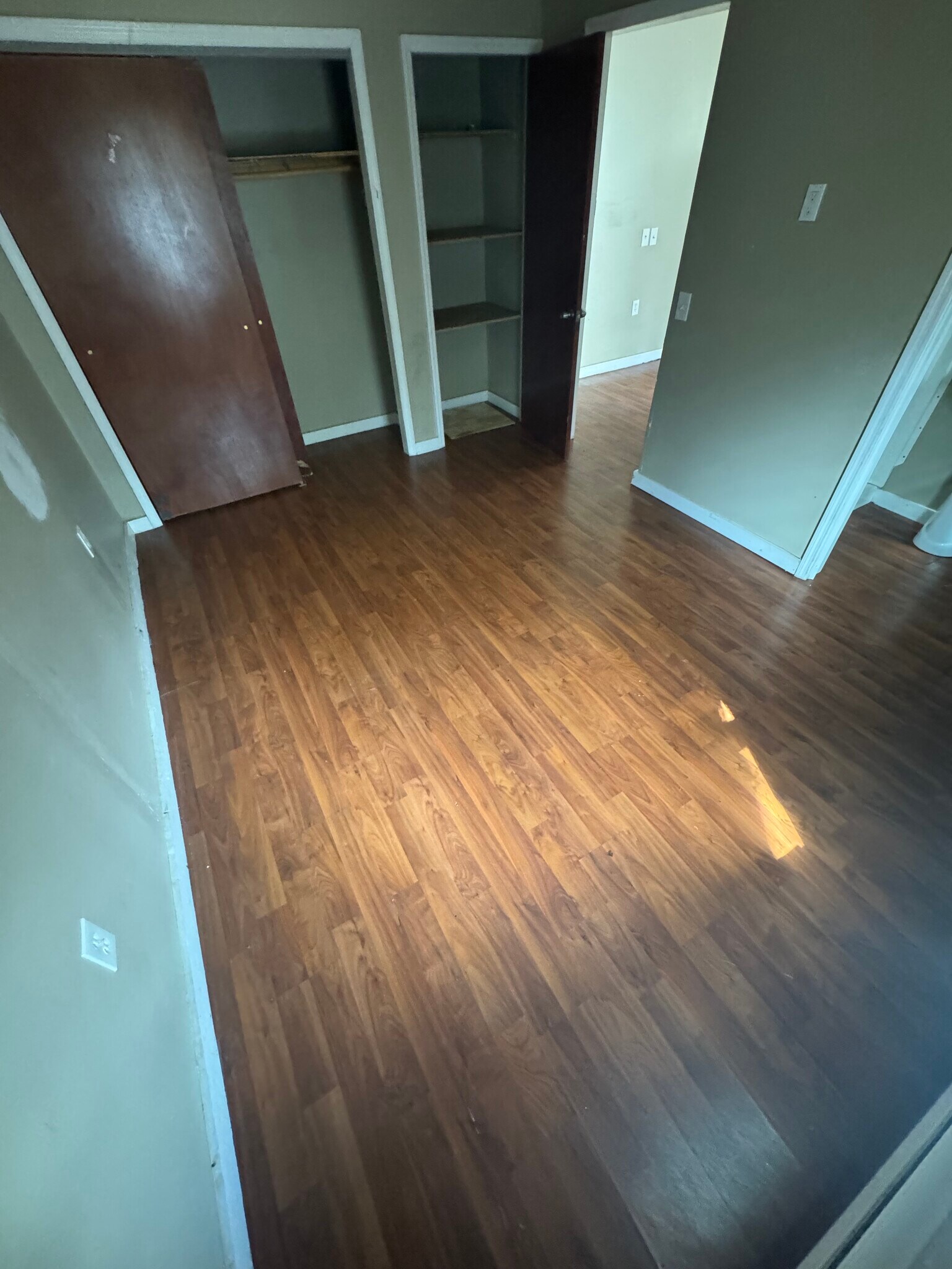 Building Photo - 33 Bushnell Ave