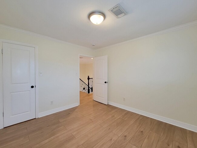 Building Photo - 18603 Point Lookout Dr