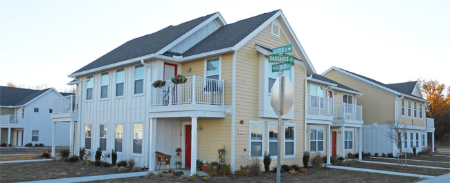 Building Photo - The Willows at Milford